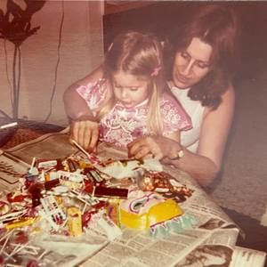 Meet your Posher, Adrienne